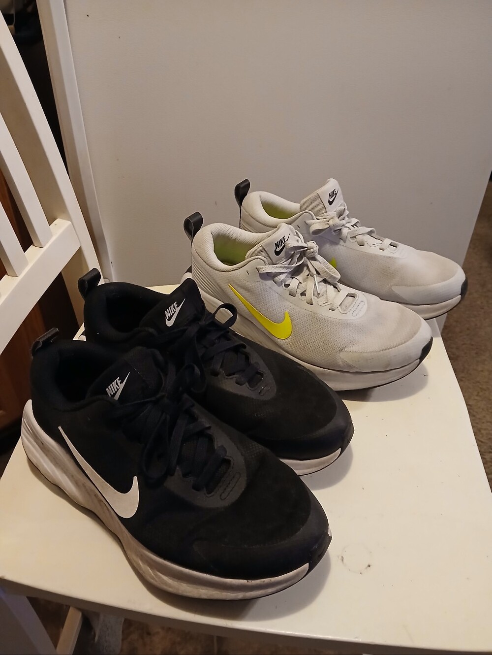 Nike Promina Extra Wide Walking Shoes – Men's Size 9.5 – 2-Pair Bundle